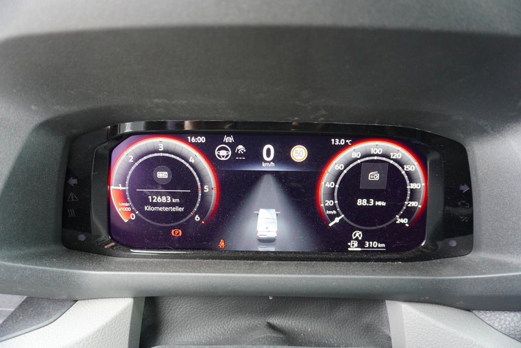 Vehicle Image 13