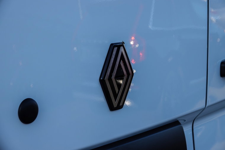 Vehicle Image 32