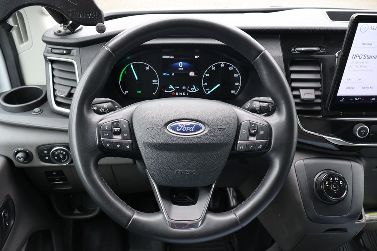 Vehicle Image 22
