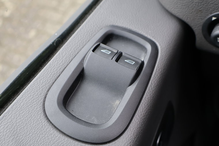 Vehicle Image 36