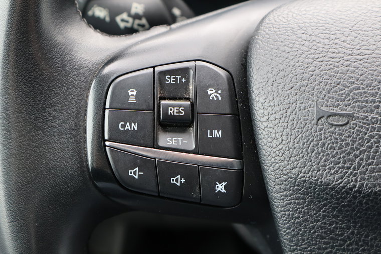 Vehicle Image 40