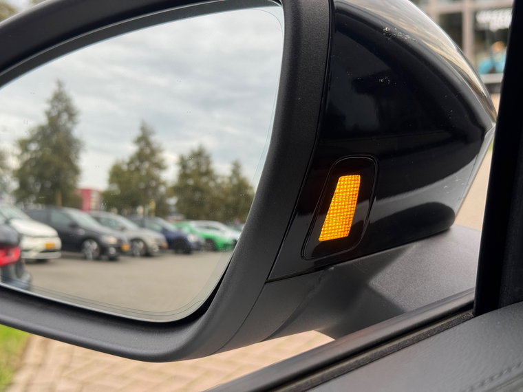 Vehicle Image 45