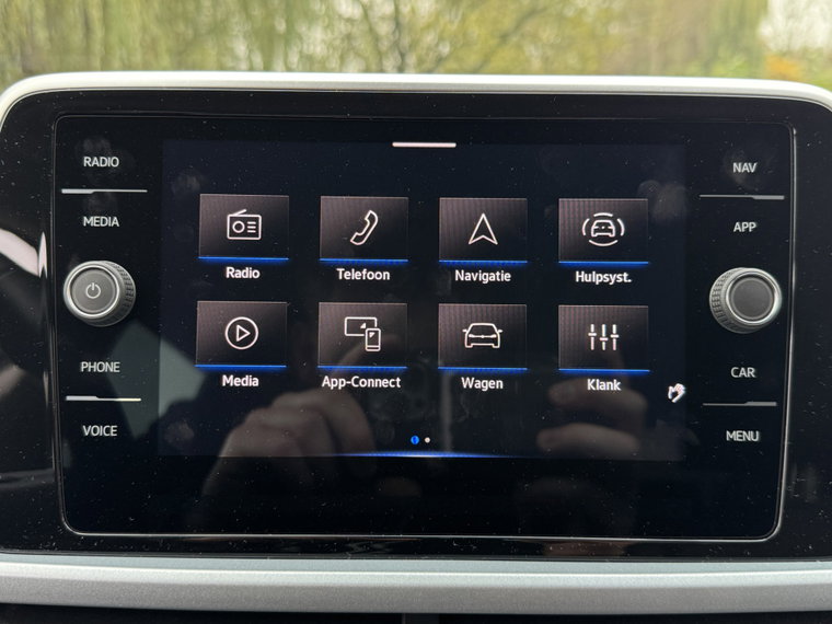 Vehicle Image 30