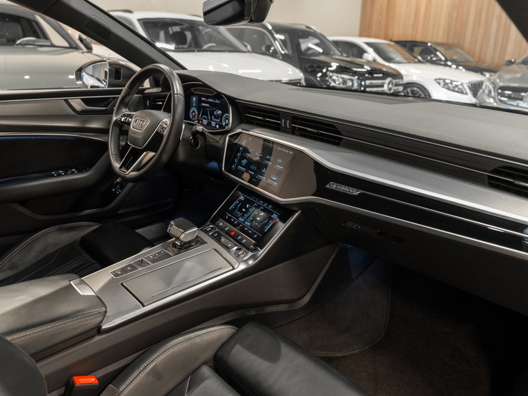Vehicle Image 30