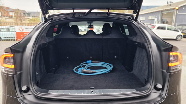 Vehicle Image 21
