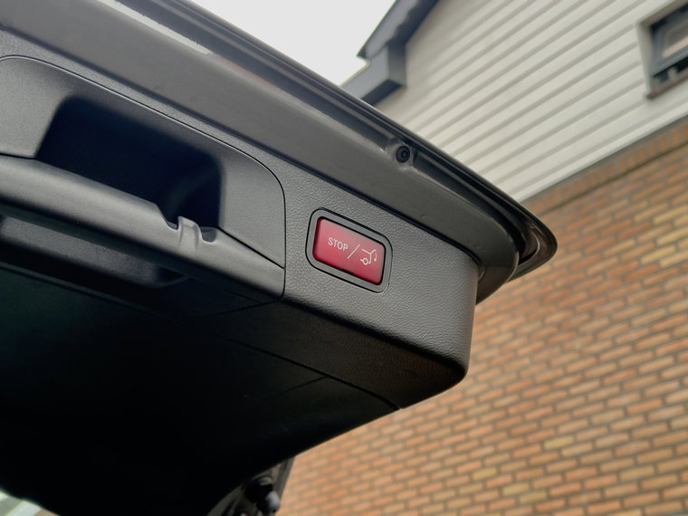 Vehicle Image 35