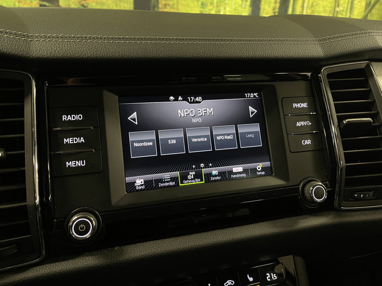 Vehicle Image 15