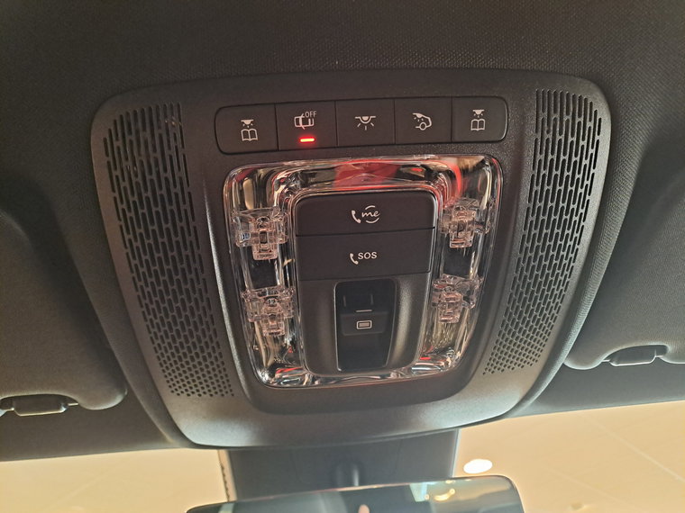 Vehicle Image 36