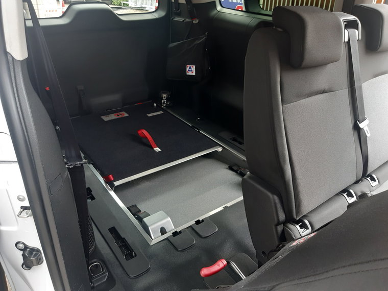 Vehicle Image 45