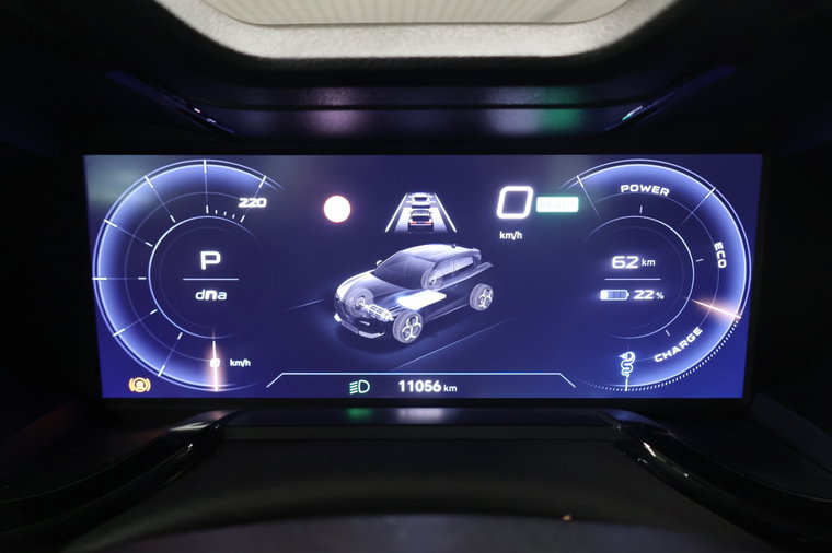Vehicle Image 13