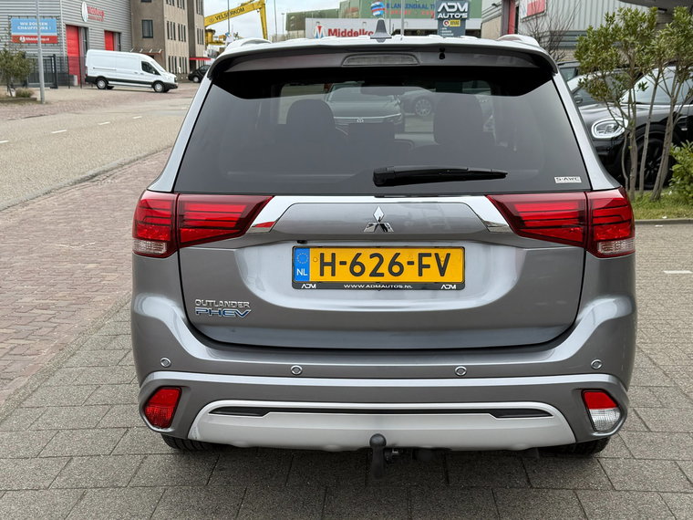 Vehicle Image 17