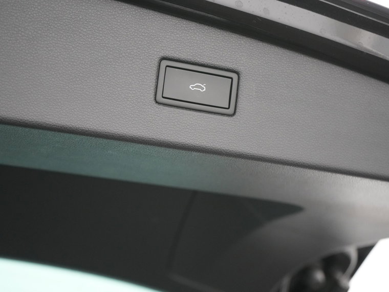 Vehicle Image 40