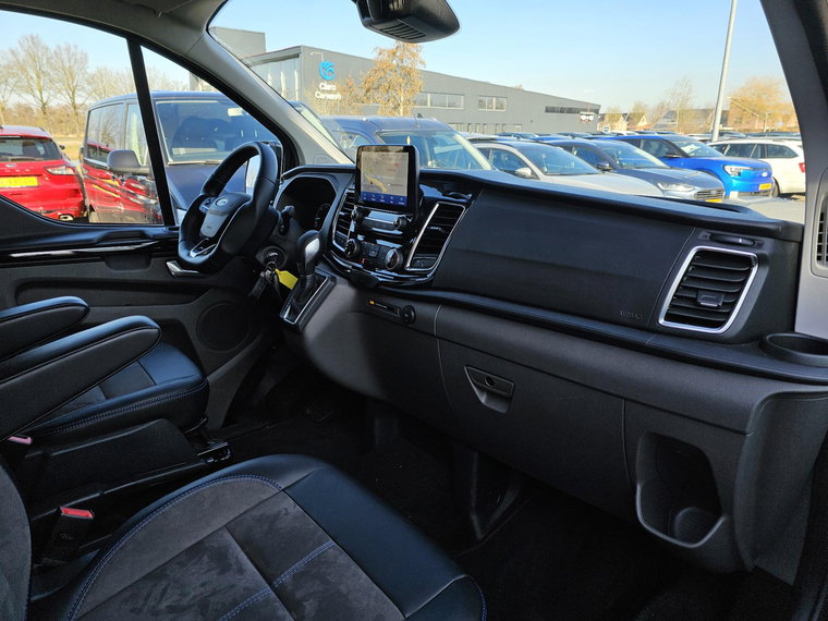 Vehicle Image 15