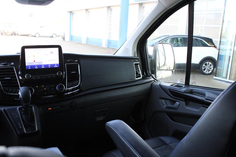 Vehicle Image 19
