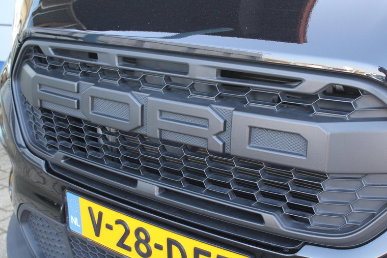 Vehicle Image 42