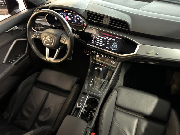 Vehicle Image 31
