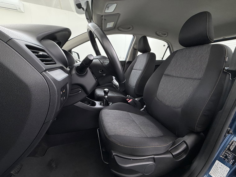 Vehicle Image 11