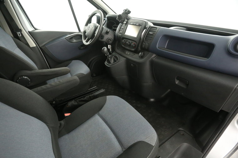 Vehicle Image 25