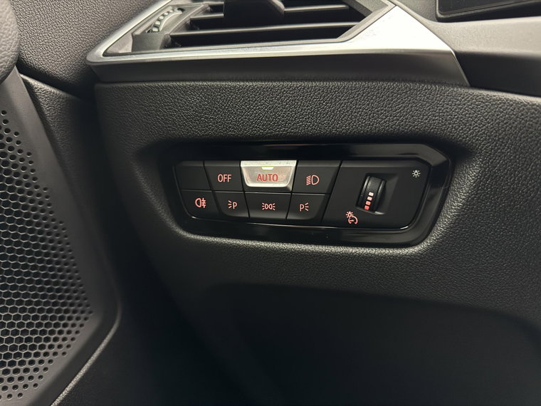 Vehicle Image 40