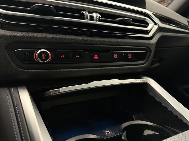 Vehicle Image 41
