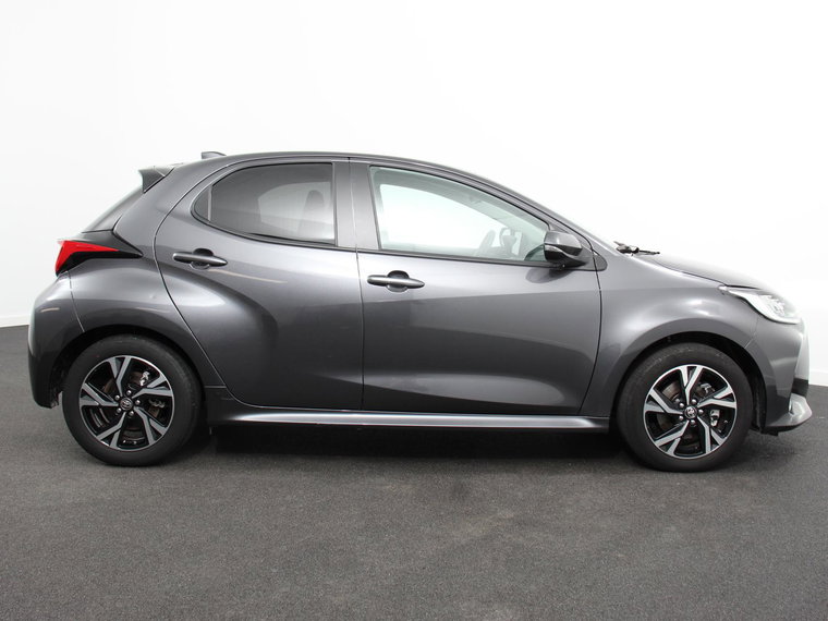 Vehicle Image 8