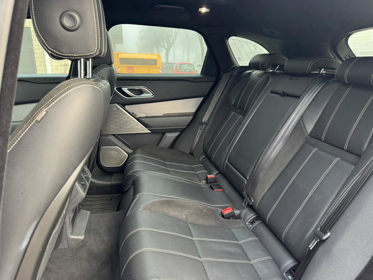 Vehicle Image 37