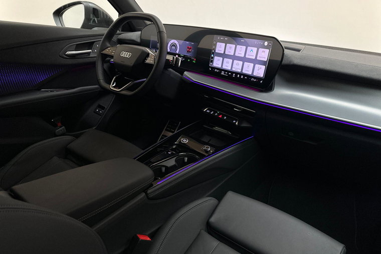 Vehicle Image 15