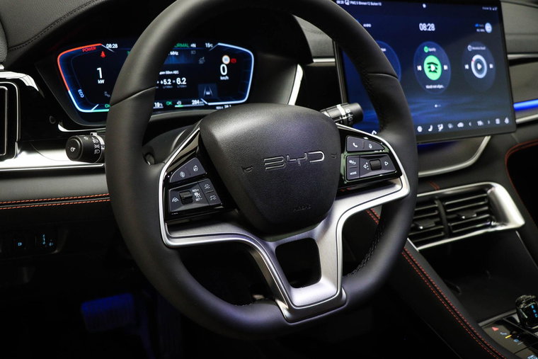 Vehicle Image 36