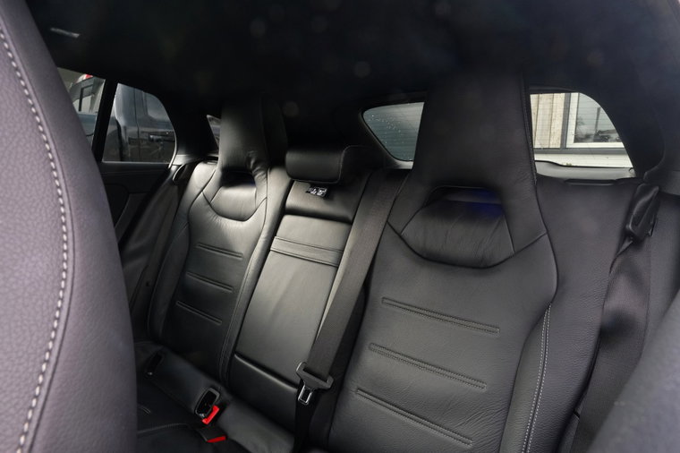 Vehicle Image 33