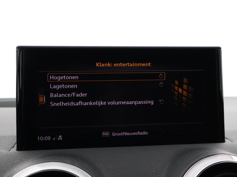 Vehicle Image 46