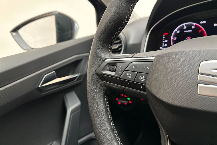 Vehicle Image 17
