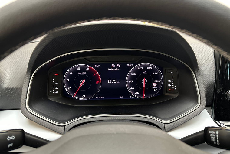 Vehicle Image 19