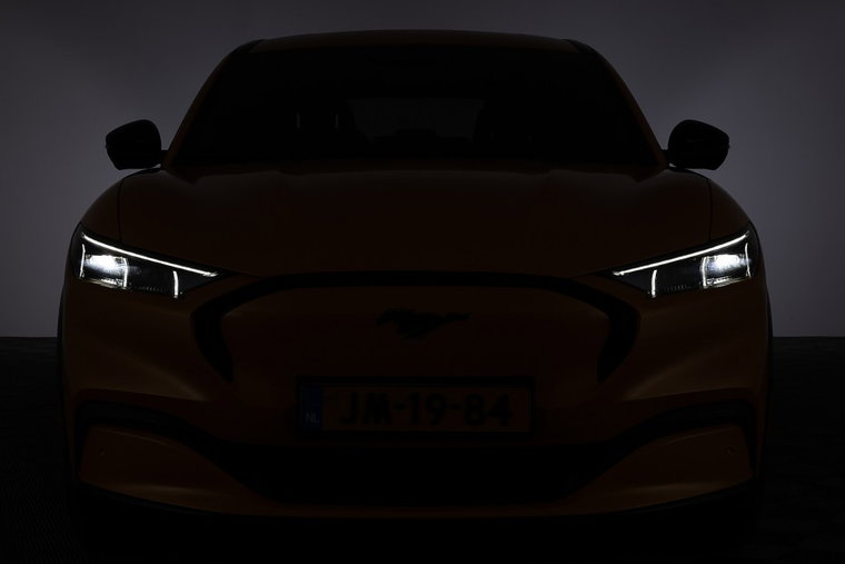 Vehicle Image 38