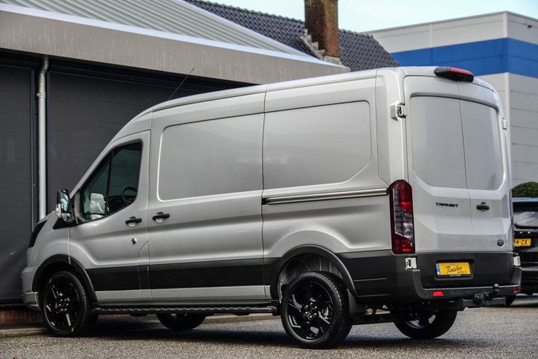 Vehicle Image 23