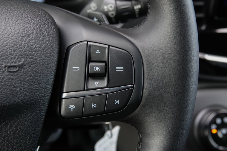 Vehicle Image 26