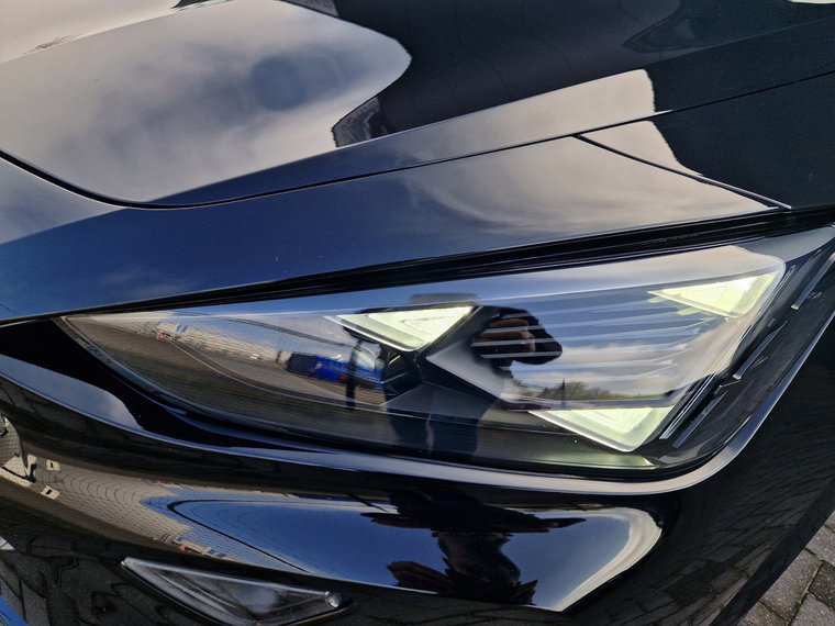 Vehicle Image 35