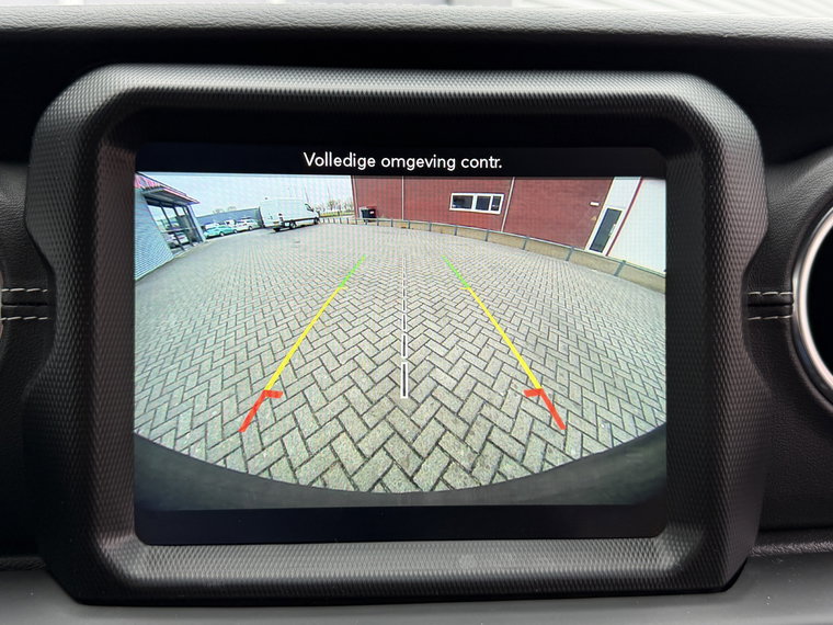 Vehicle Image 24