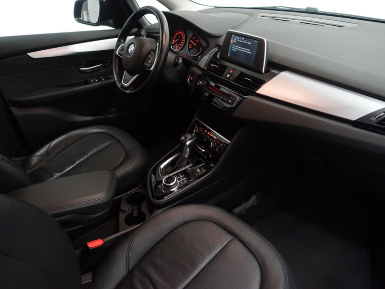 Vehicle Image 36