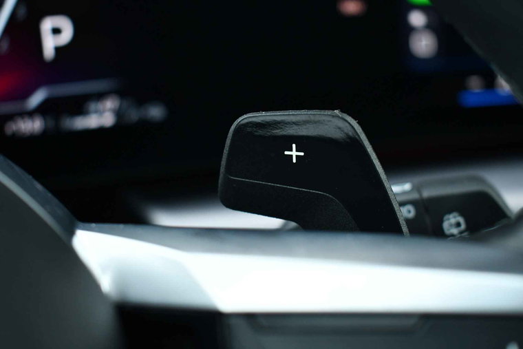 Vehicle Image 38