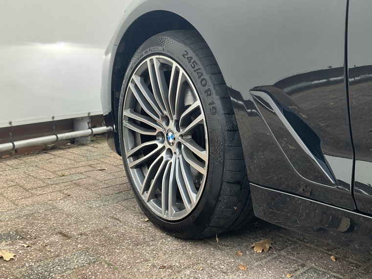 Vehicle Image 38
