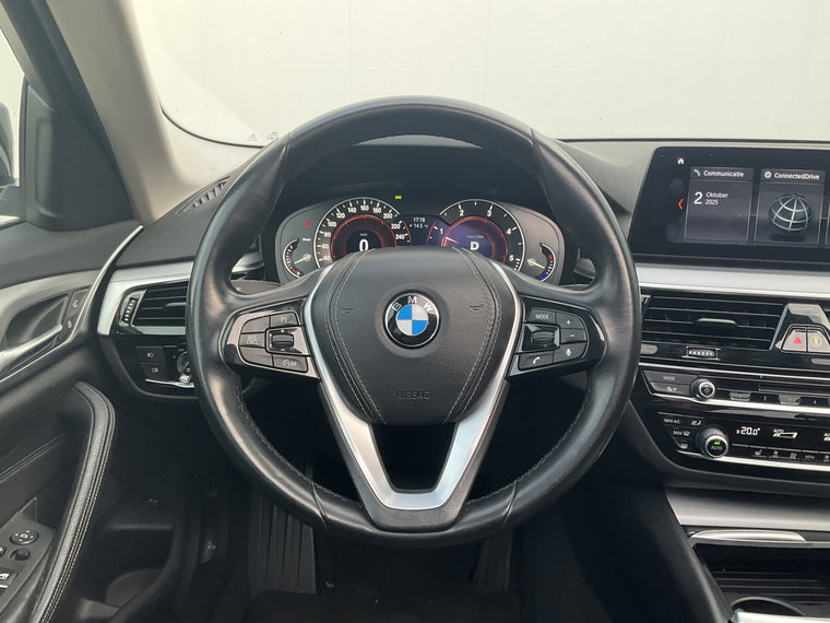 Vehicle Image 40