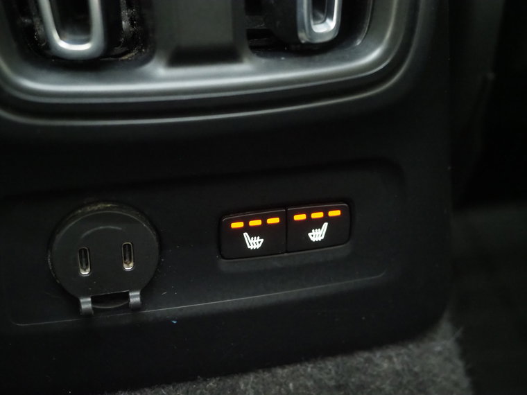 Vehicle Image 39