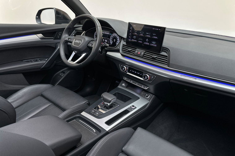 Vehicle Image 15