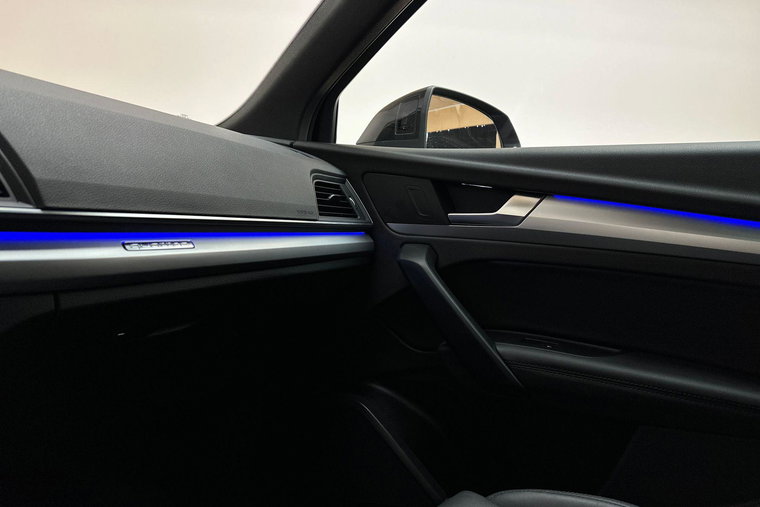Vehicle Image 30