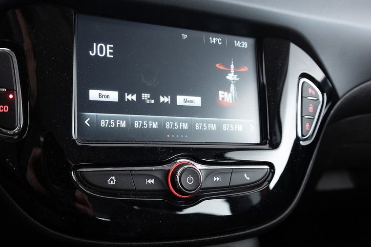 Vehicle Image 12