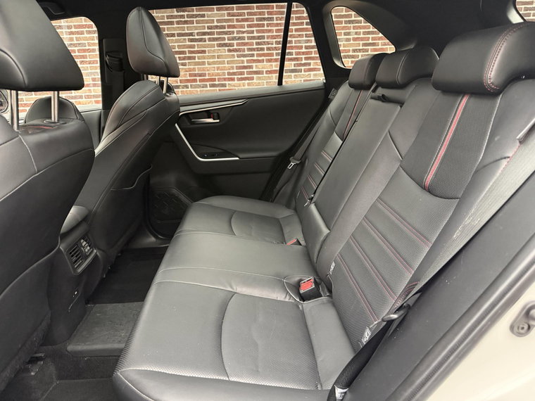Vehicle Image 28