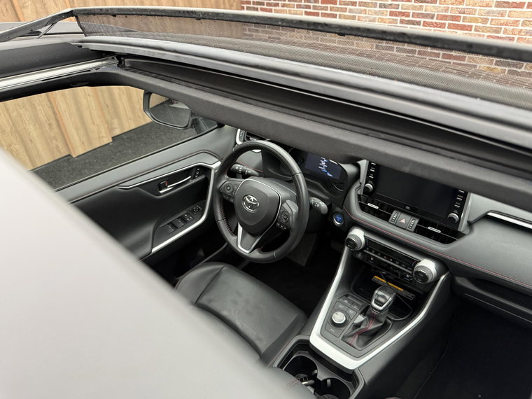 Vehicle Image 36