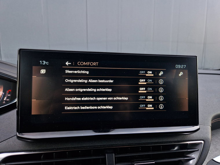 Vehicle Image 38