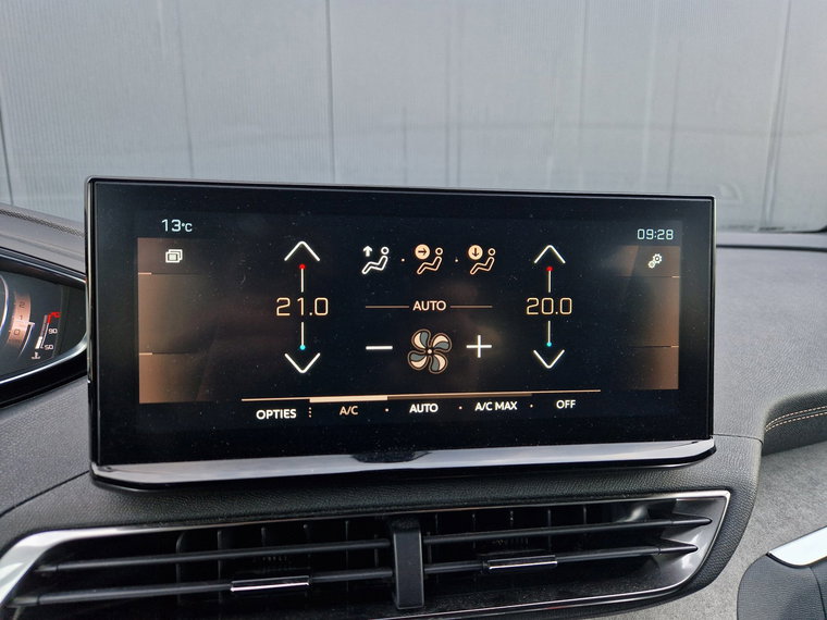 Vehicle Image 41