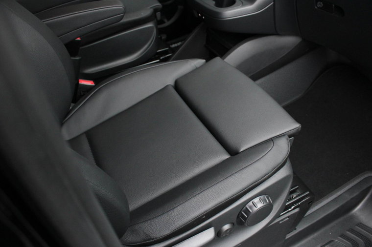 Vehicle Image 38